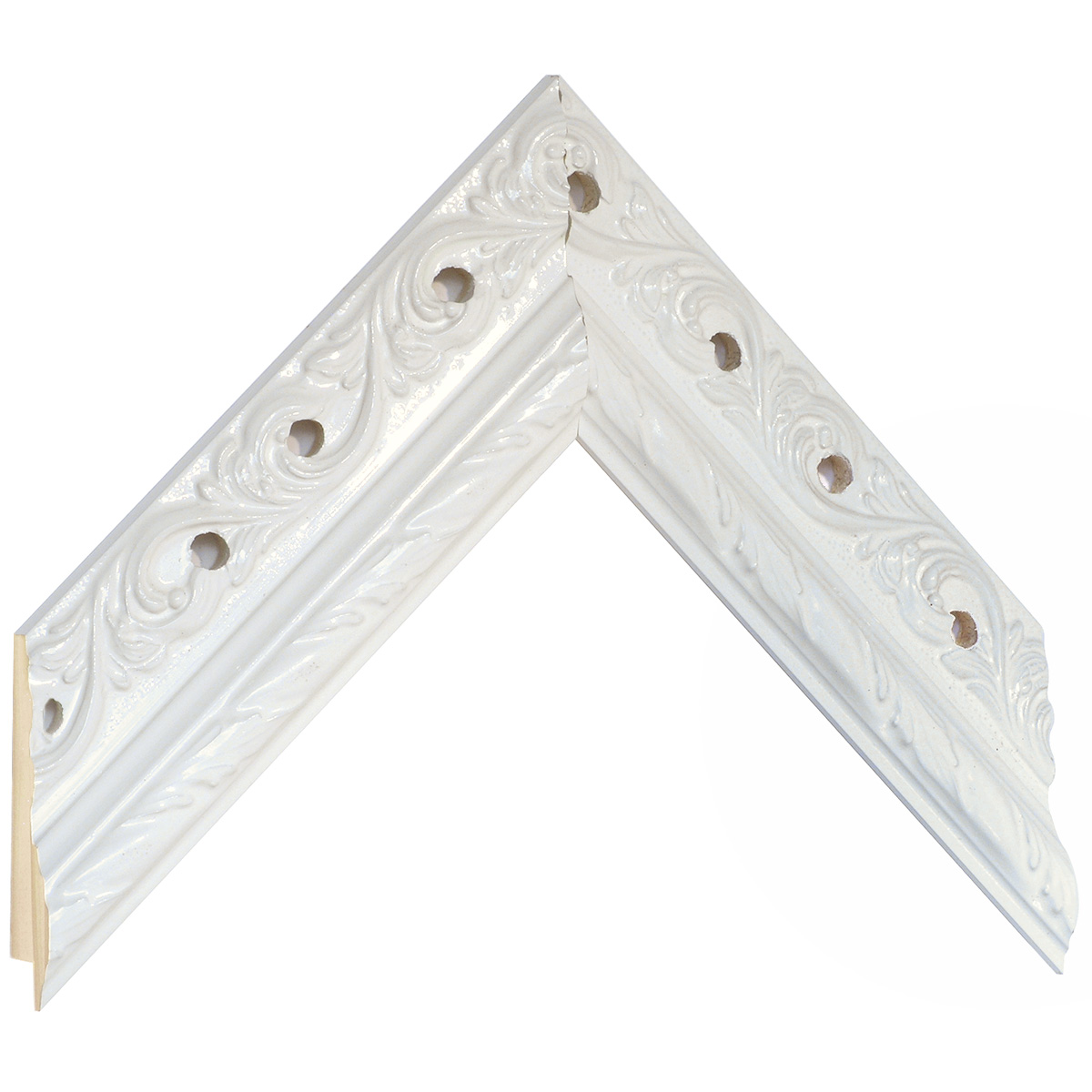 Profil pin îmbinat Lățime 48 mm - finisaj alb decorat - cu găuri - Mostră