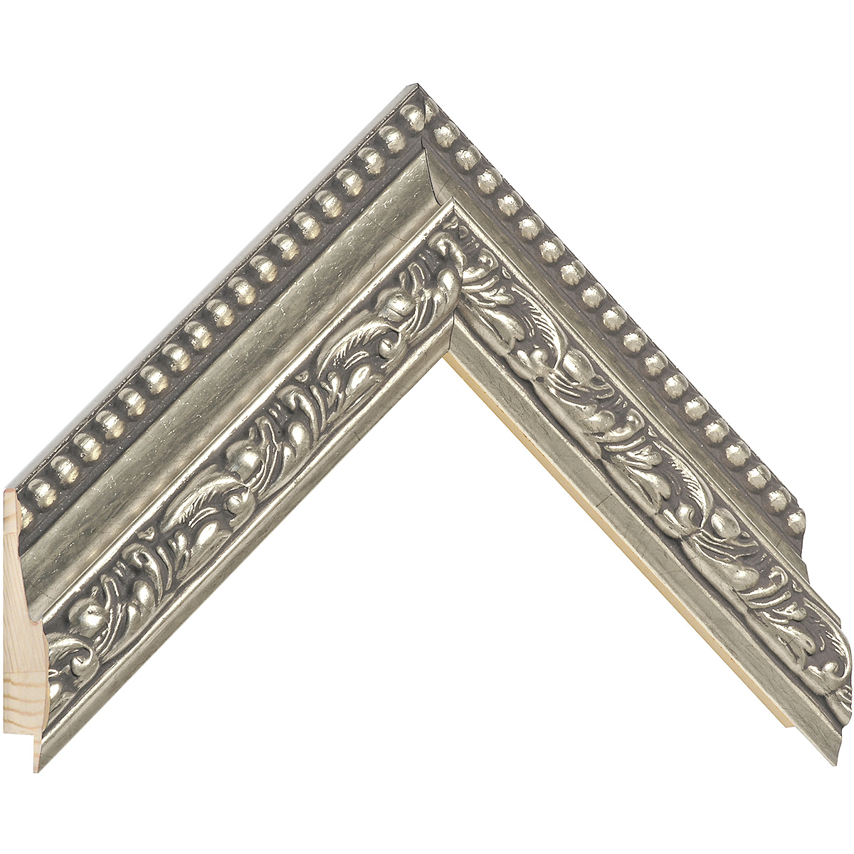 Profil brad îmbinat Lăț.50 mm Înălț.44 - argintiu, decorațiuni în reli - Mostră